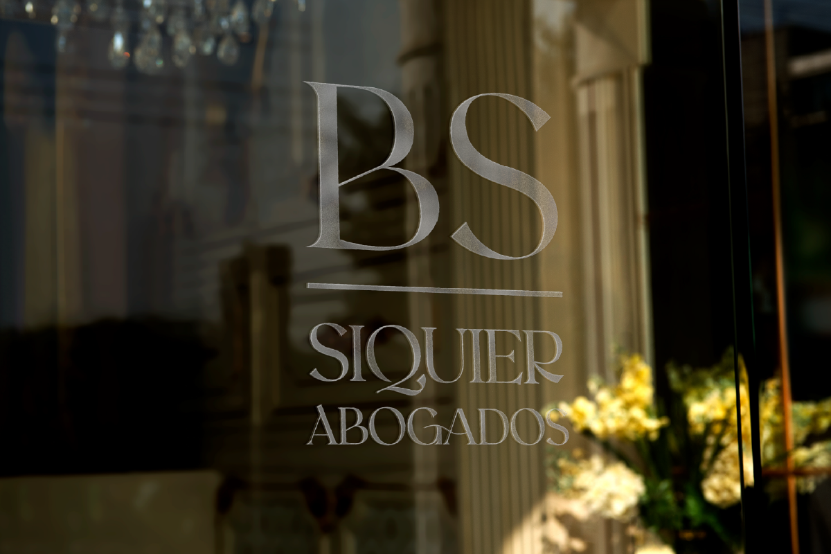 Mockup Logo BufeteSiquier